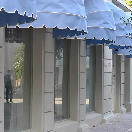 Bernt Hotel